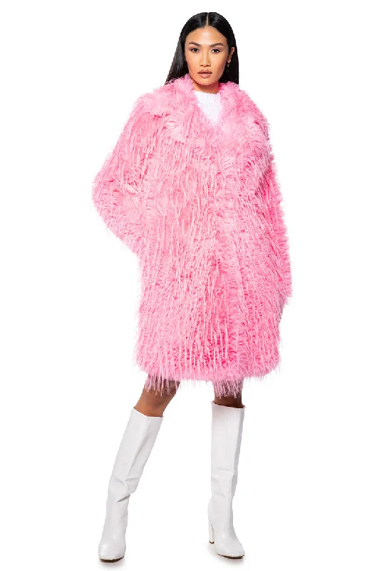 women's coats with velvet finishesDRIZZY FAUX FUR PINK COAT