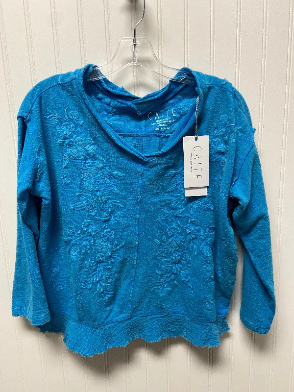 women's tops for those who want to show off their figure in a flattering wayTop Long Sleeve By Clothes Mentor In Blue, Size: S