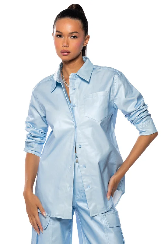 three-quarter sleeve women's topsSEASIDE LOVERS BUTTON DOWN BLOUSE