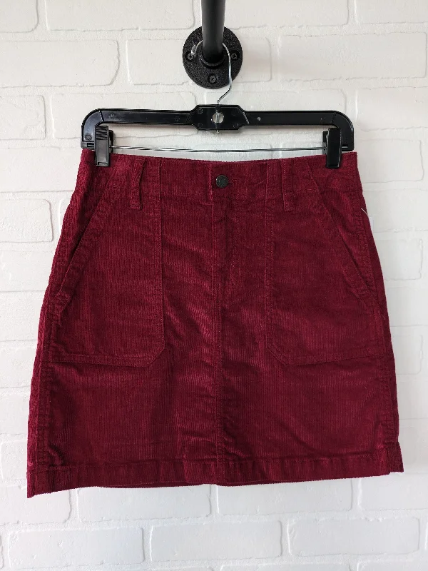 women's figure-flattering business skirtsSkirt Mini & Short By Old Navy  Size: 2