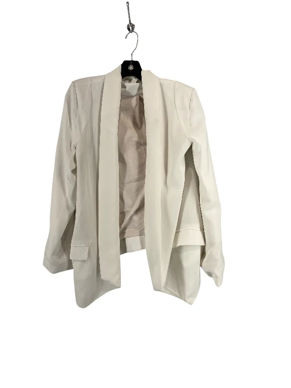 women's coats for fashion-conscious professionalsBlazer By Greylin In White, Size: M