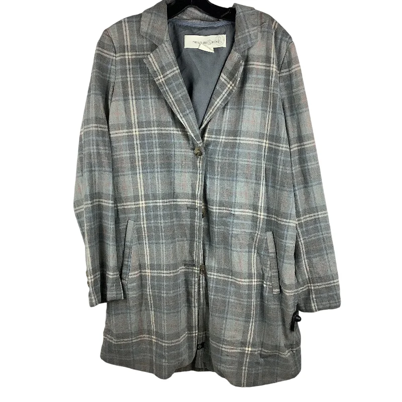 women's coats with asymmetrical hemsBlazer By Treasure And Bond In Plaid Pattern, Size: M