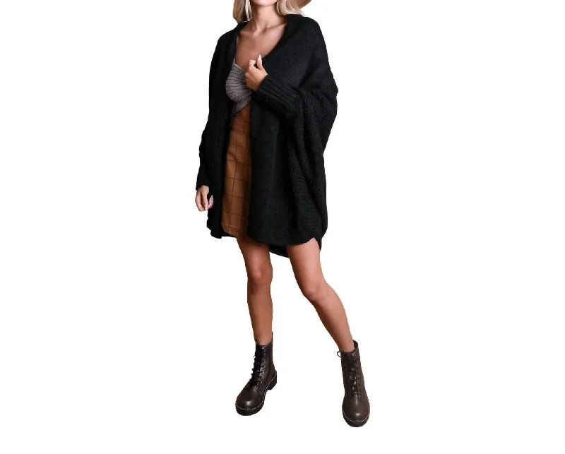 Retro Crewneck SweatersCarrie Ann Bat Sleeve Knit Cardigan In Black