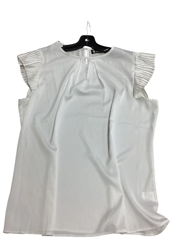 women's tops for fashion-forward individualsTop Short Sleeve By Allen Allen In White, Size: L