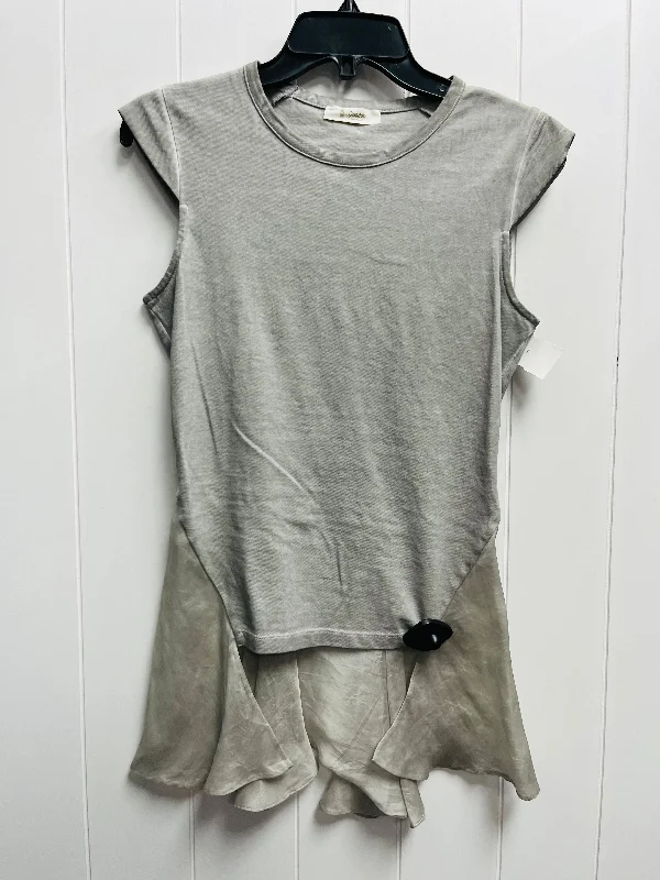 cozy women's tops for fall and winterTop Short Sleeve By dondup In Grey, Size: S