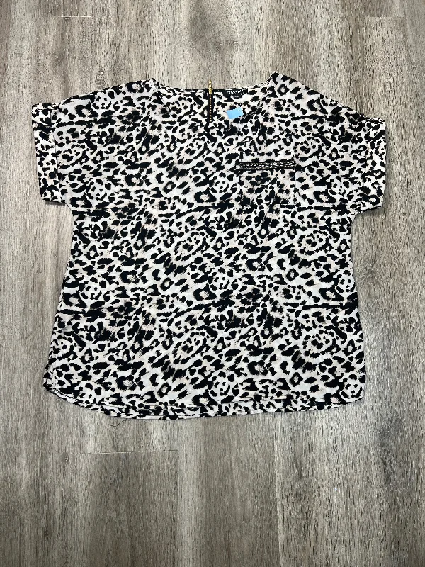 long-sleeved women's topsTop Short Sleeve By Roz And Ali In Animal Print, Size: L